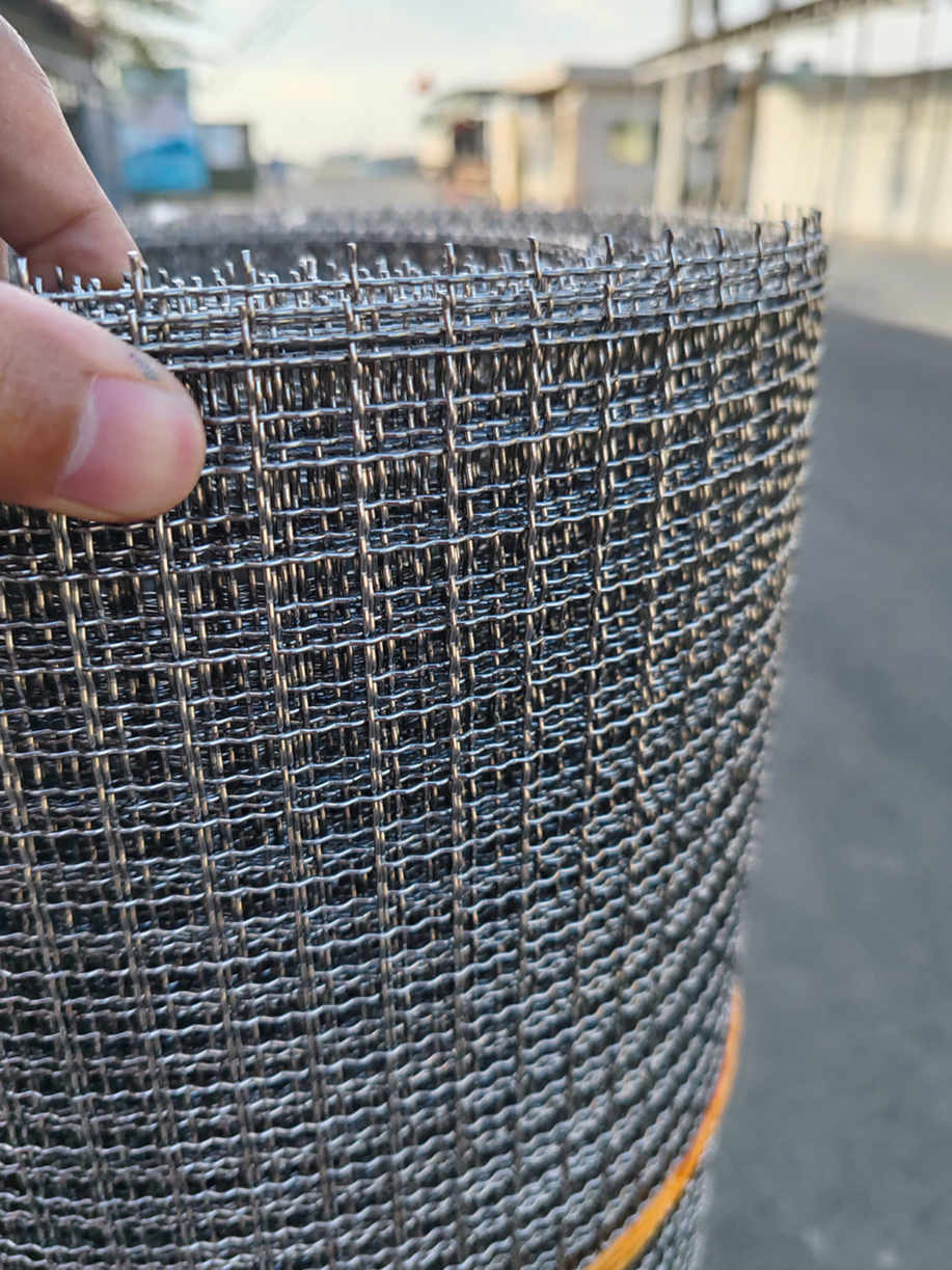 Lưới đan inox 304 dây 1,5mm mắt 15mm x 15mm